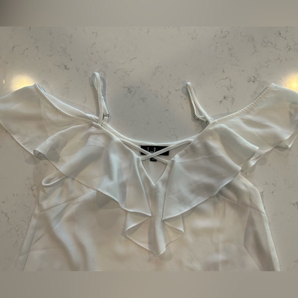 *White* Lulu’s Off the Shoulder Top, Size M - Picture 5 of 6